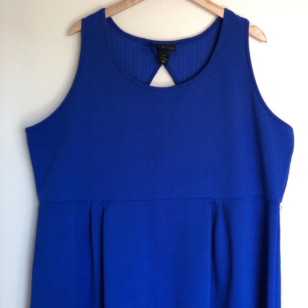 Royal blue sleeveless summer dress.